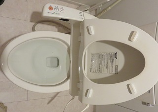 yokohama_toilet.jpg