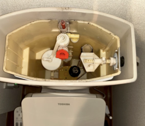 トイレタンク内部